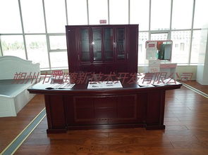 碳金辦公臺(tái) 凱勒美碳金家具系列，融合科技與美學(xué)的辦公新體驗(yàn)